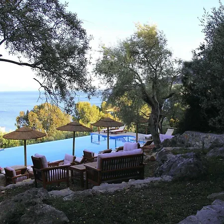 Aparthotel La Casa Di Nonna 3*
